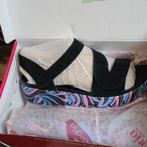 Alegria  I Got You Babe Black Sandals